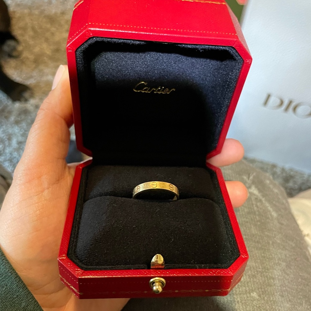 Cartier wedding band yellow gold